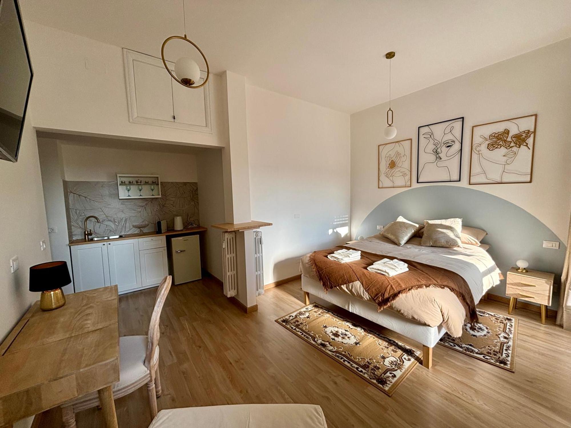 Gasthof Living Flaminio - Ad Uso Turistico